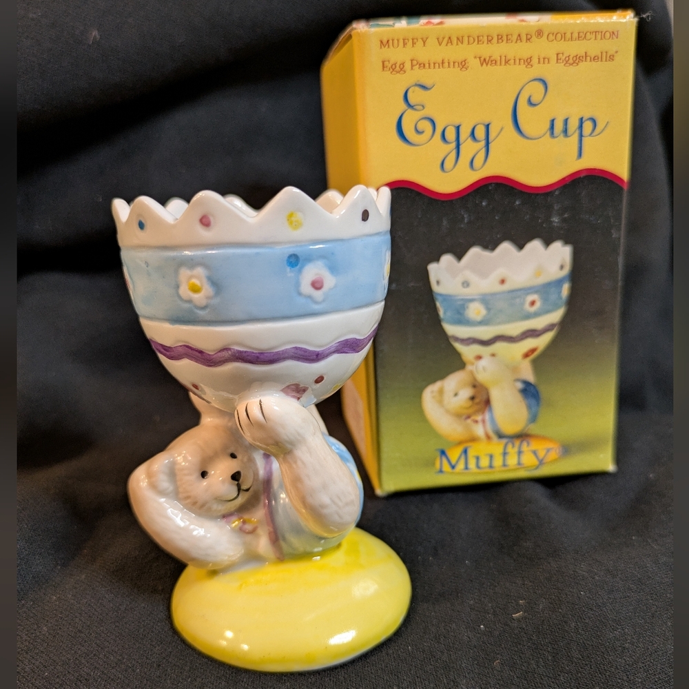 Muffy Vanderbear Ceramic Egg Cup painting "Walking In Eggshell" 1993 Boxed
